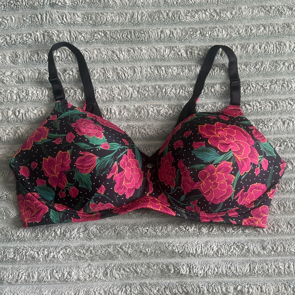 Torrid Floral Black Green Pink Dream Wire Free Boost Bra Size 42D
